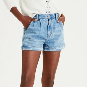 American Eagle Outfitters 0 Pleat Retro 90s Acid Wash High Waist Mom Jean Shorts